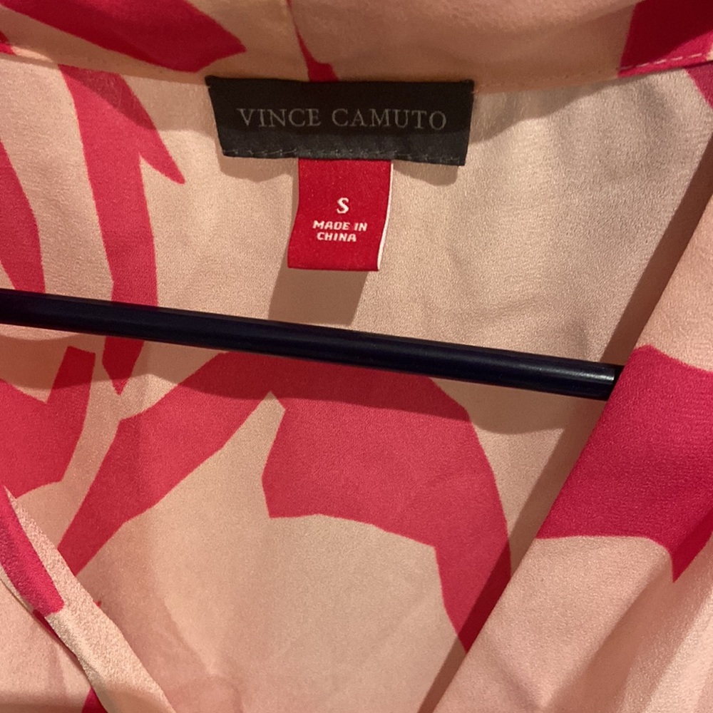 Pink blouse - Picture 2 of 3
